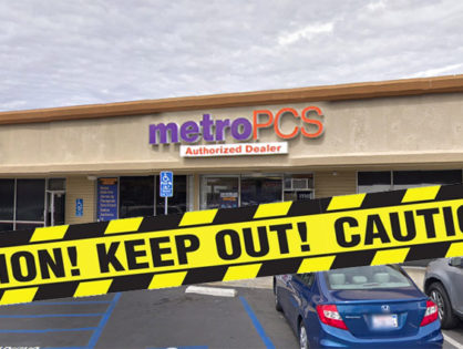 San Diego Metro PCS robbed at gunpoint, suspect at large
